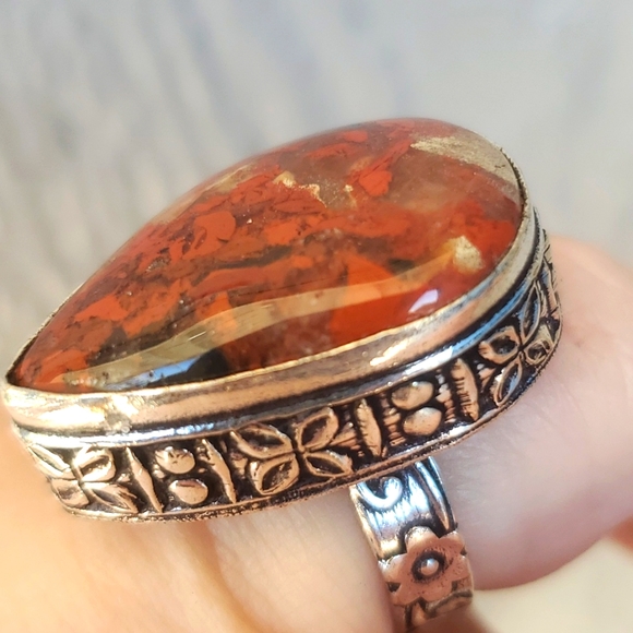 New Seam Agate Silver Statement Ring. - Picture 2 of 16